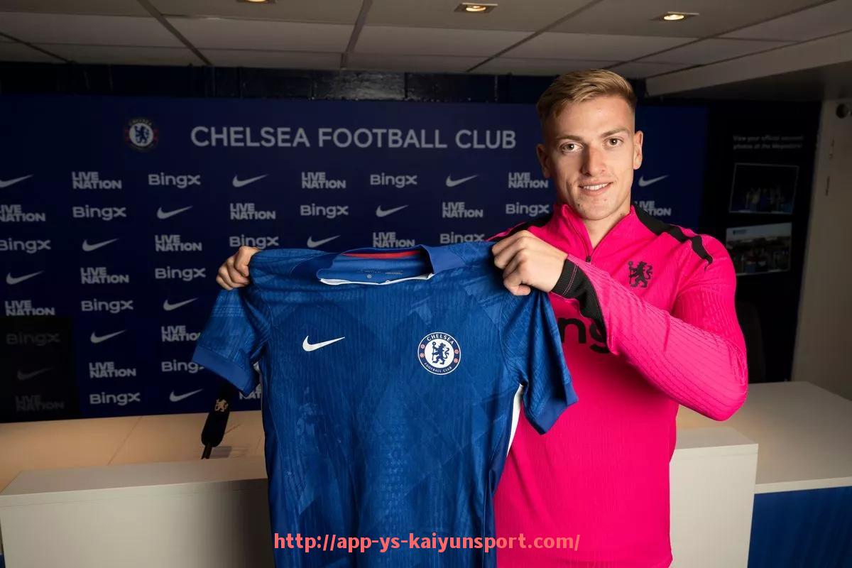 开云体育官网app下载-里皮执教意甲俱乐部的历史与执教成绩分析